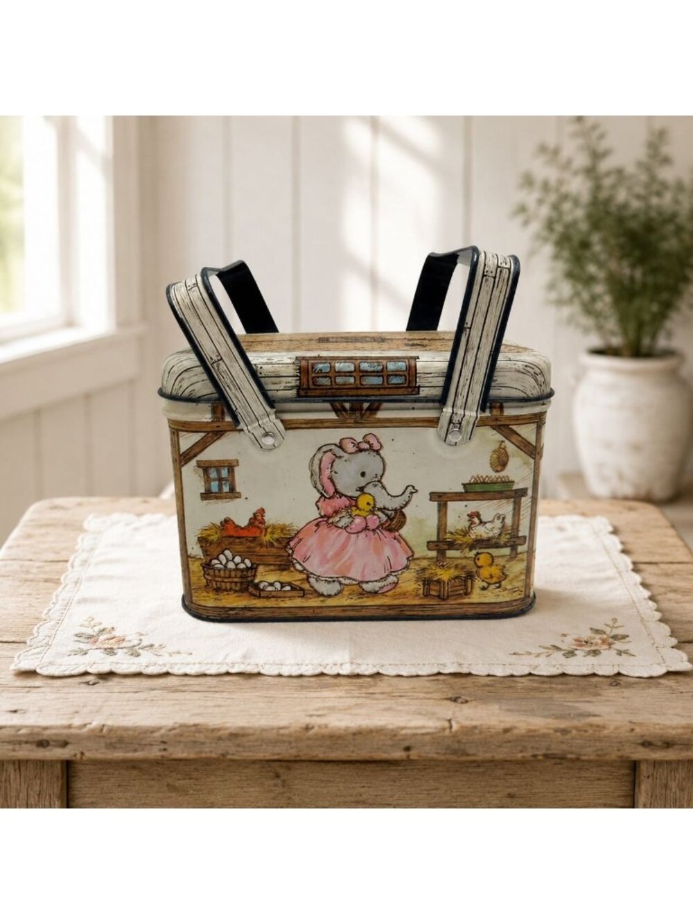 Elephant Tin Lunchbox Dual Handles by Potpourri 80s Vintage 6"